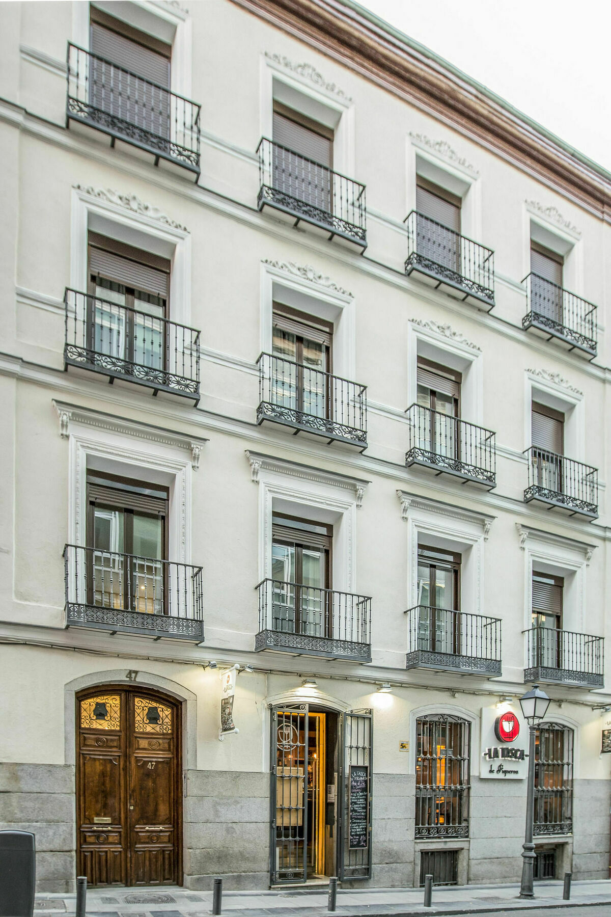 奥古斯托慢慢套房公寓 马德里 外观 照片
